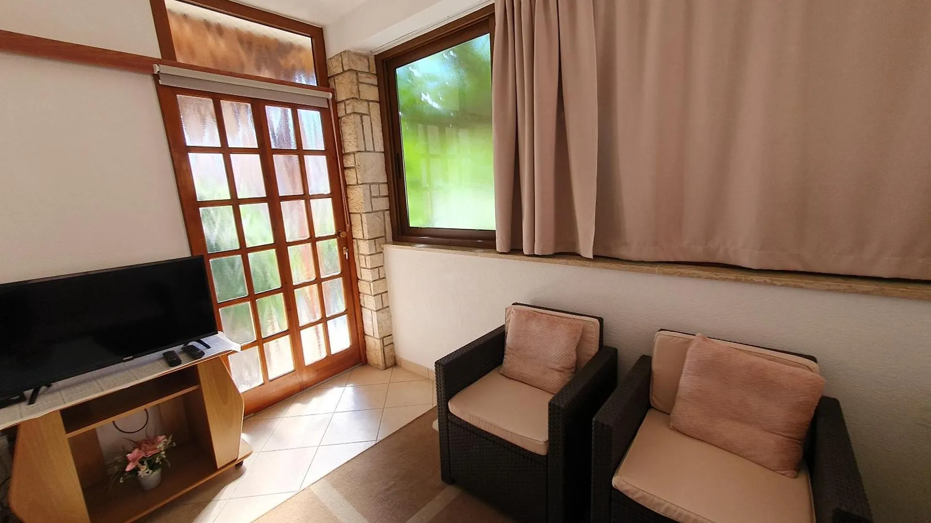 Riky Ap4 - Few Steps From The Beach Novigrad Istria Apartment